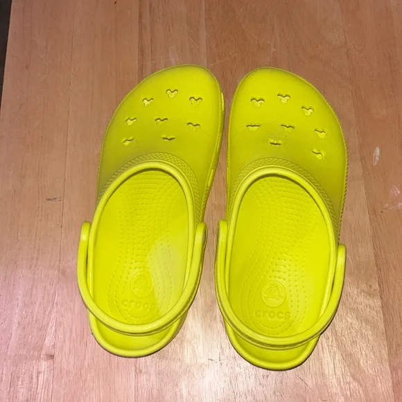 Disney Crocs - Picture 2 of 5